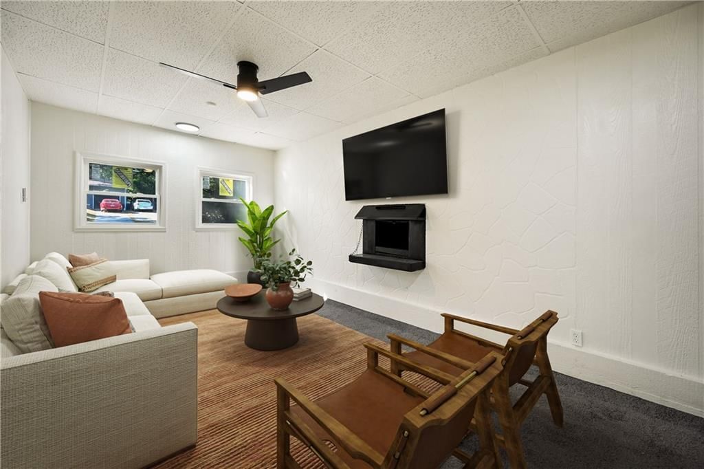 10013 Belmont Avenue — photo 3