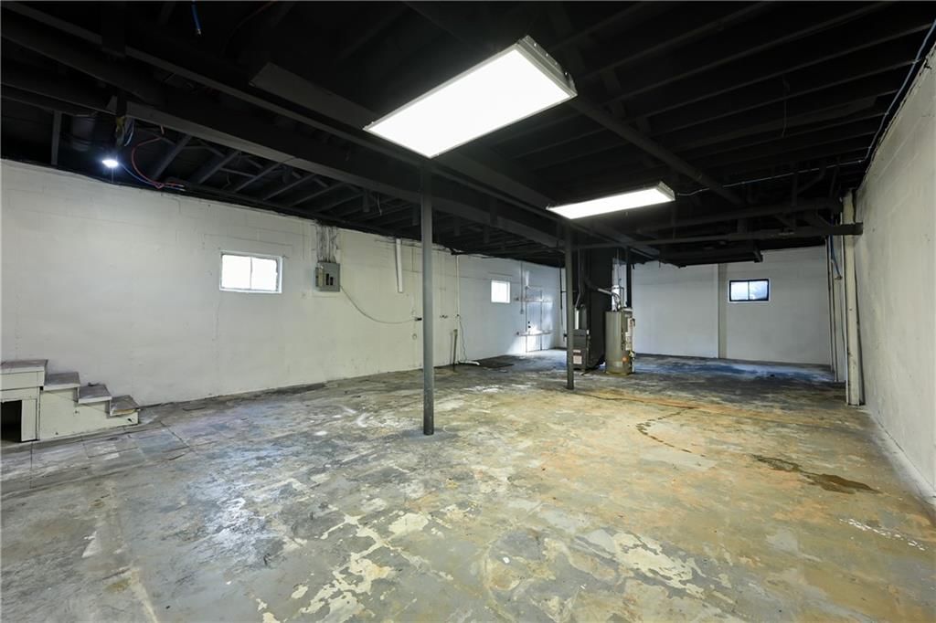 10013 Belmont Avenue — photo 14