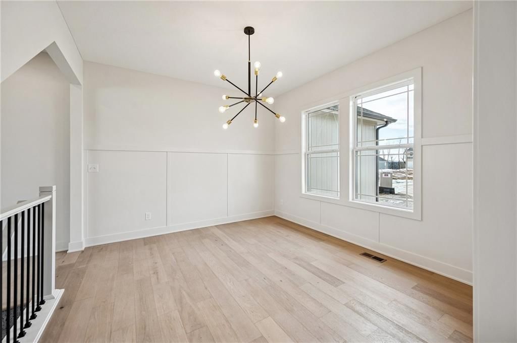 2181 Heritage Court — photo 9