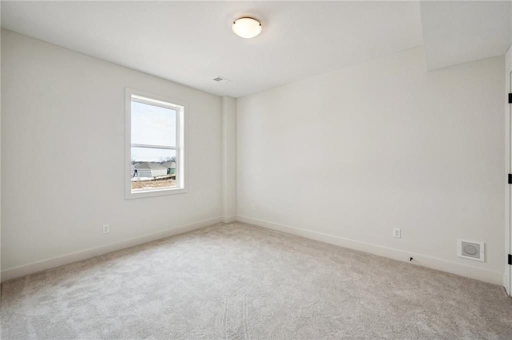 2181 Heritage Court — photo 34