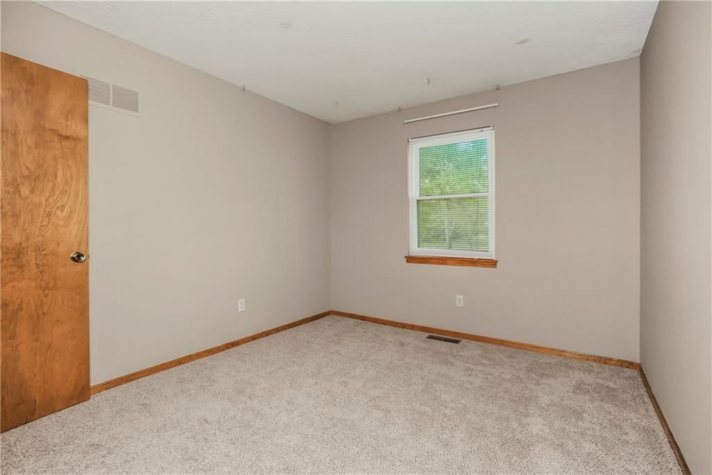 12400 W 105th Terrace — photo 19