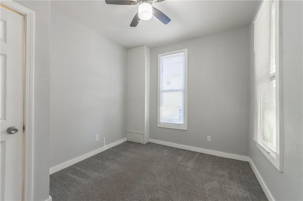 2612 E 10th Street — photo 5