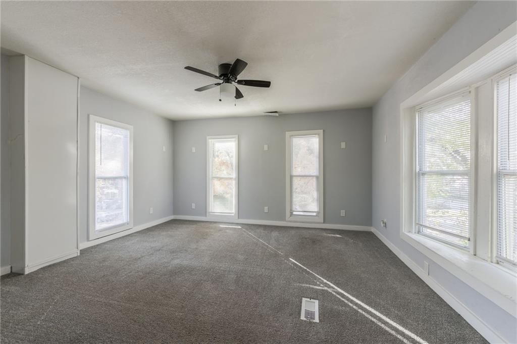 2612 E 10th Street — photo 14