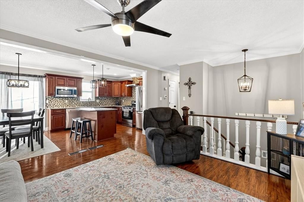 3605 S Scott Avenue — photo 10