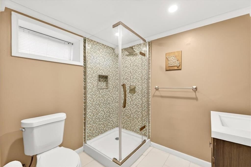 3605 S Scott Avenue — photo 34