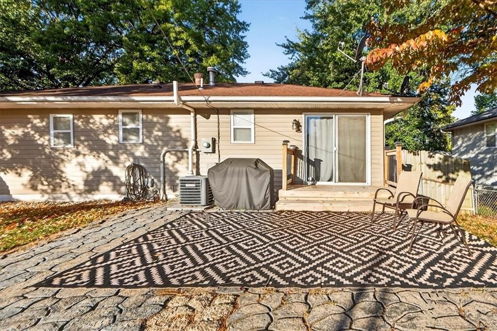 3605 S Scott Avenue — photo 39
