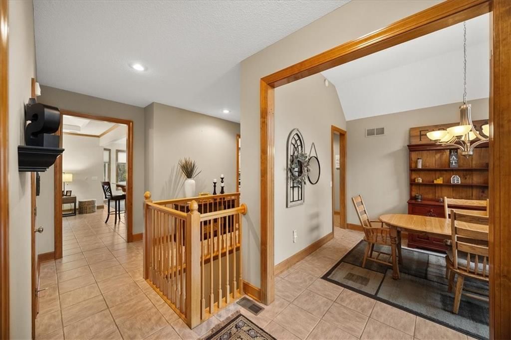 Photo 17 of 72 - 20802 W 102nd Street