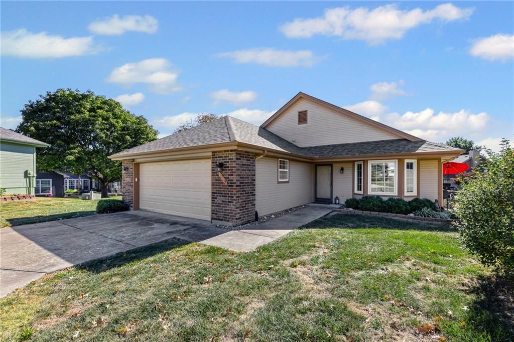 1009 SW 7th Street, Lee's Summit, MO