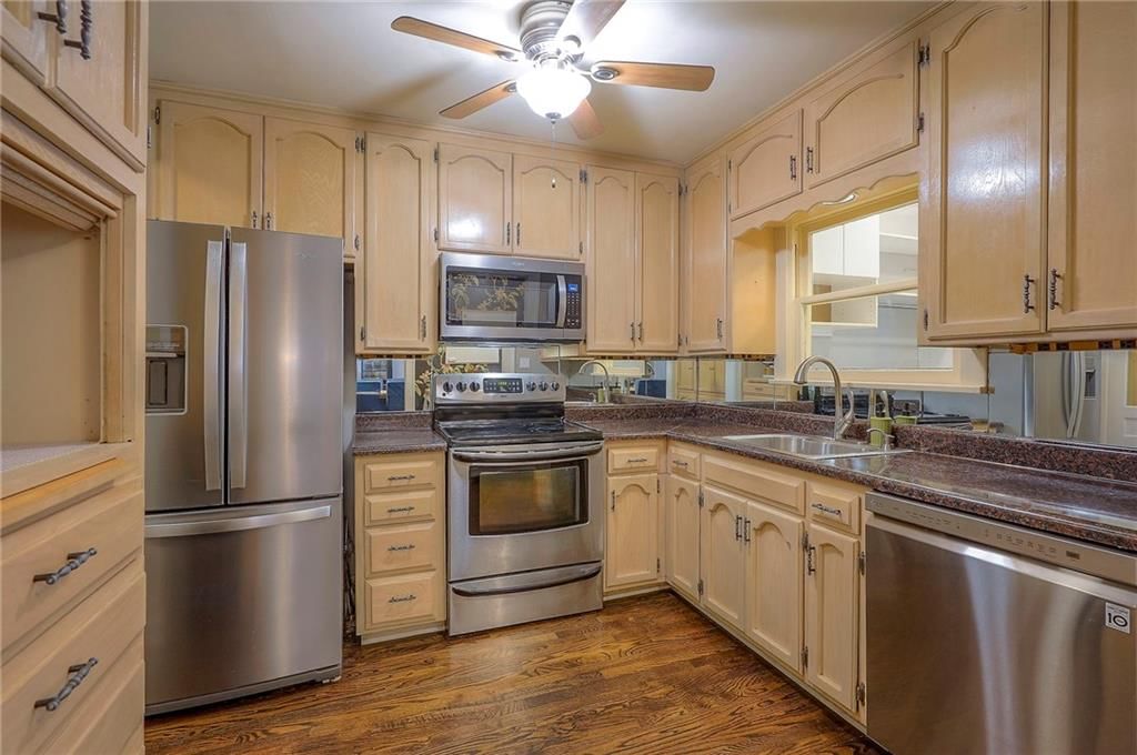 7217 Madison Avenue — photo 12