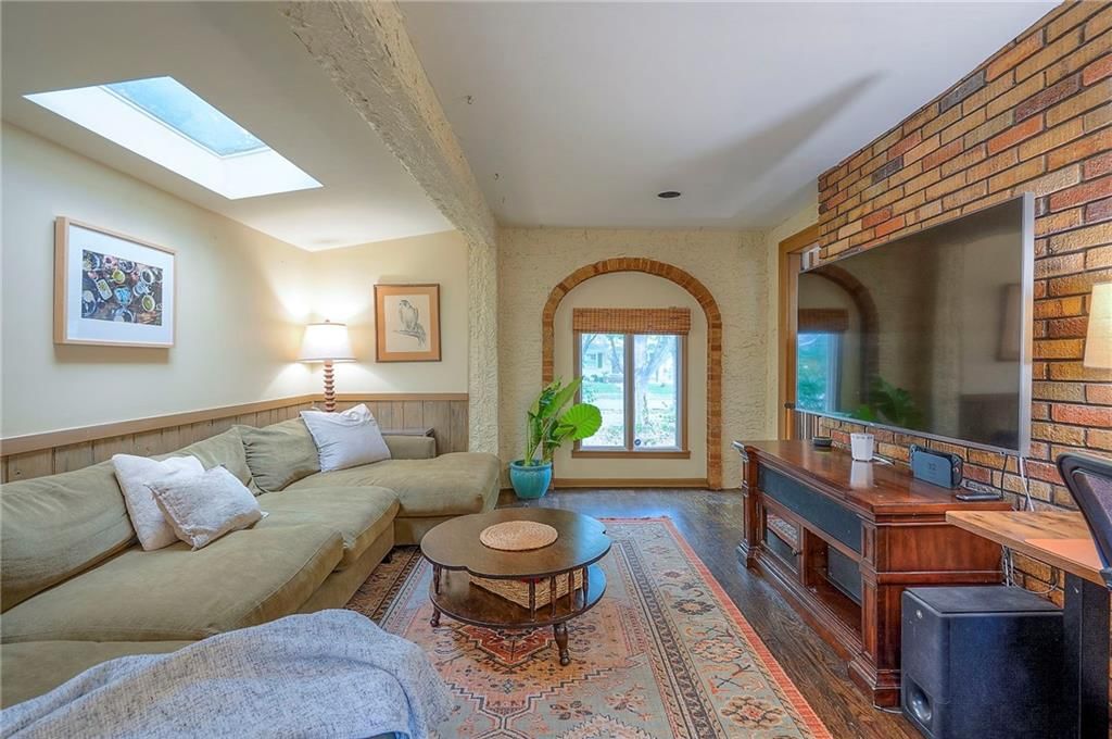 7217 Madison Avenue — photo 14