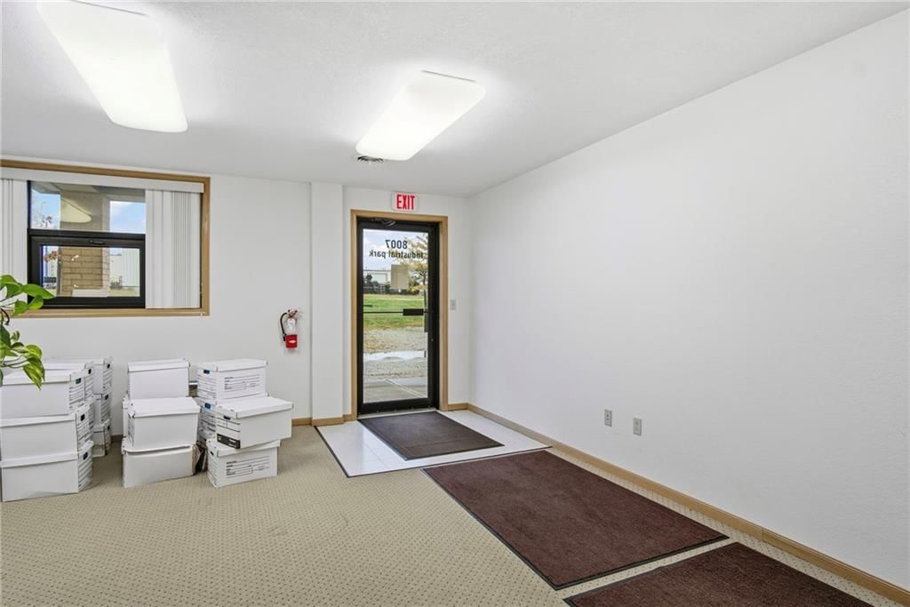 8007 Industrial Park Lane — photo 6