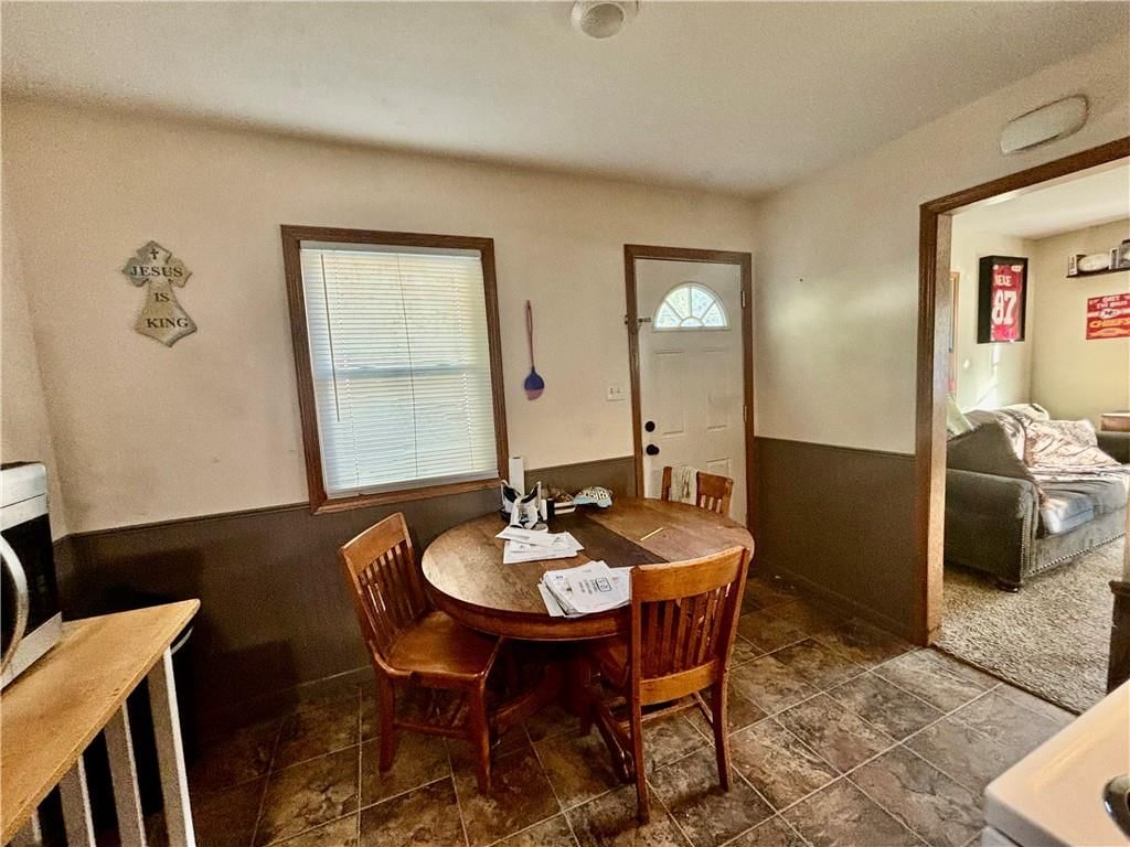 1831 Martha Lane — photo 5