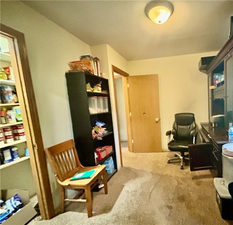 1831 Martha Lane — photo 8