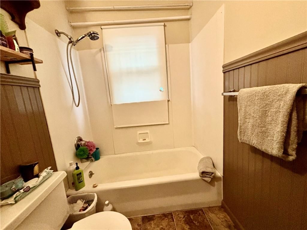 1831 Martha Lane — photo 11