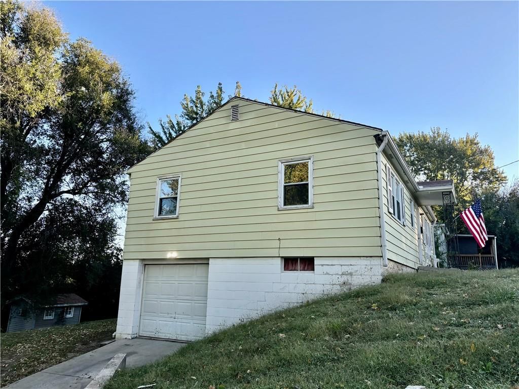 1831 Martha Lane — photo 12