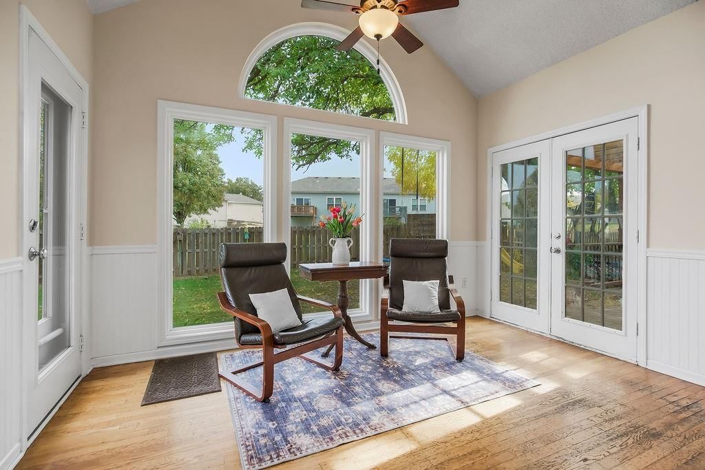 Photo 9 of 35 - 7323 Meadowsweet Lane