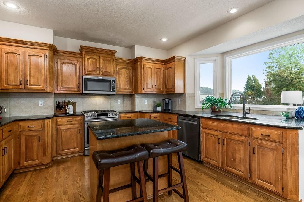Photo 11 of 35 - 7323 Meadowsweet Lane