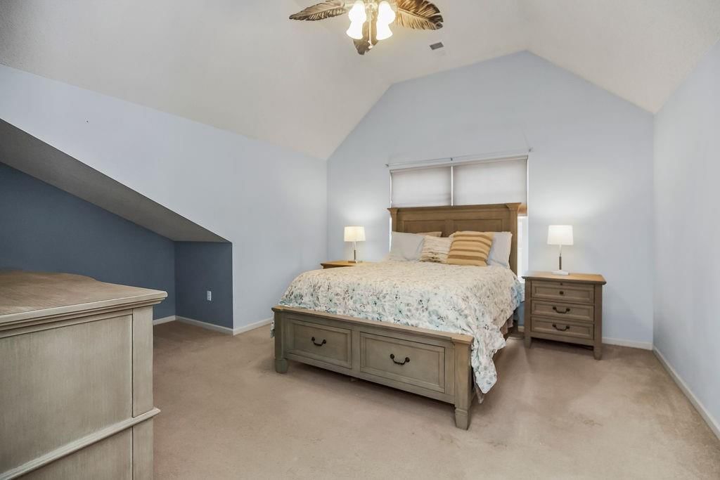 Photo 20 of 35 - 7323 Meadowsweet Lane