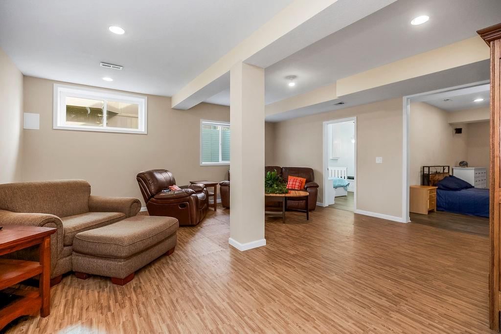 Photo 29 of 35 - 7323 Meadowsweet Lane