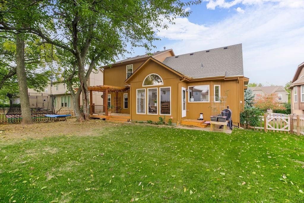 Photo 34 of 35 - 7323 Meadowsweet Lane