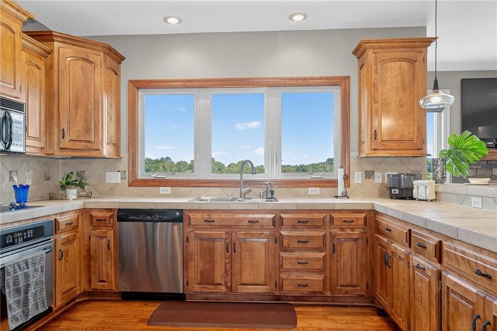 927 E 1938 Road — photo 15