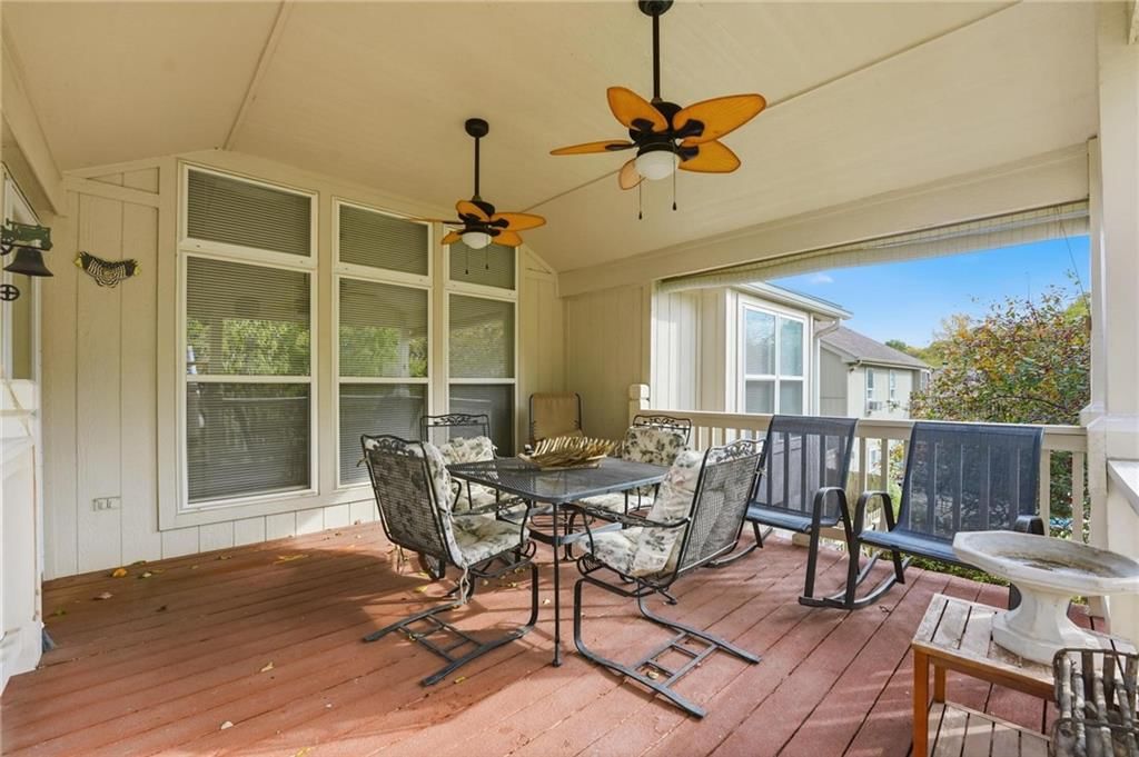 1858 Loughrey Street — photo 32