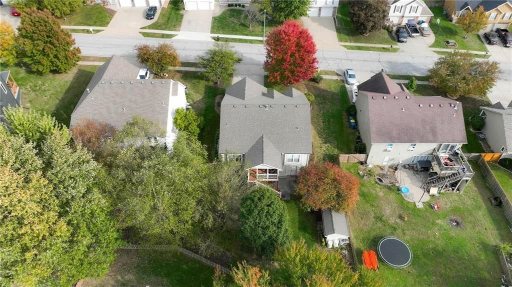 1858 Loughrey Street — photo 40
