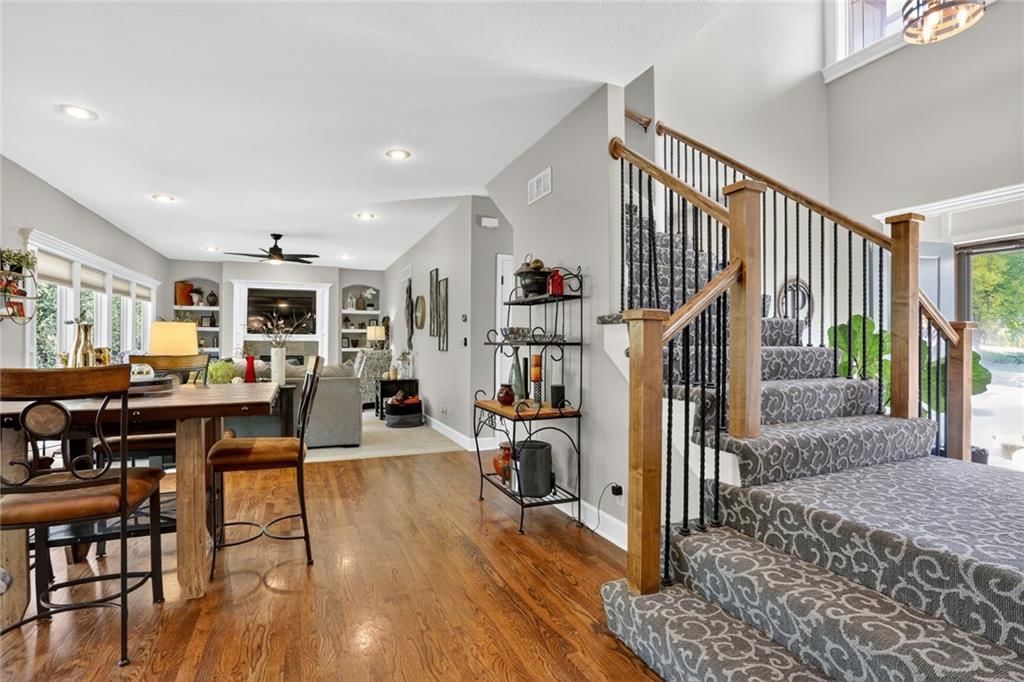 9221 N Garfield Avenue — photo 10
