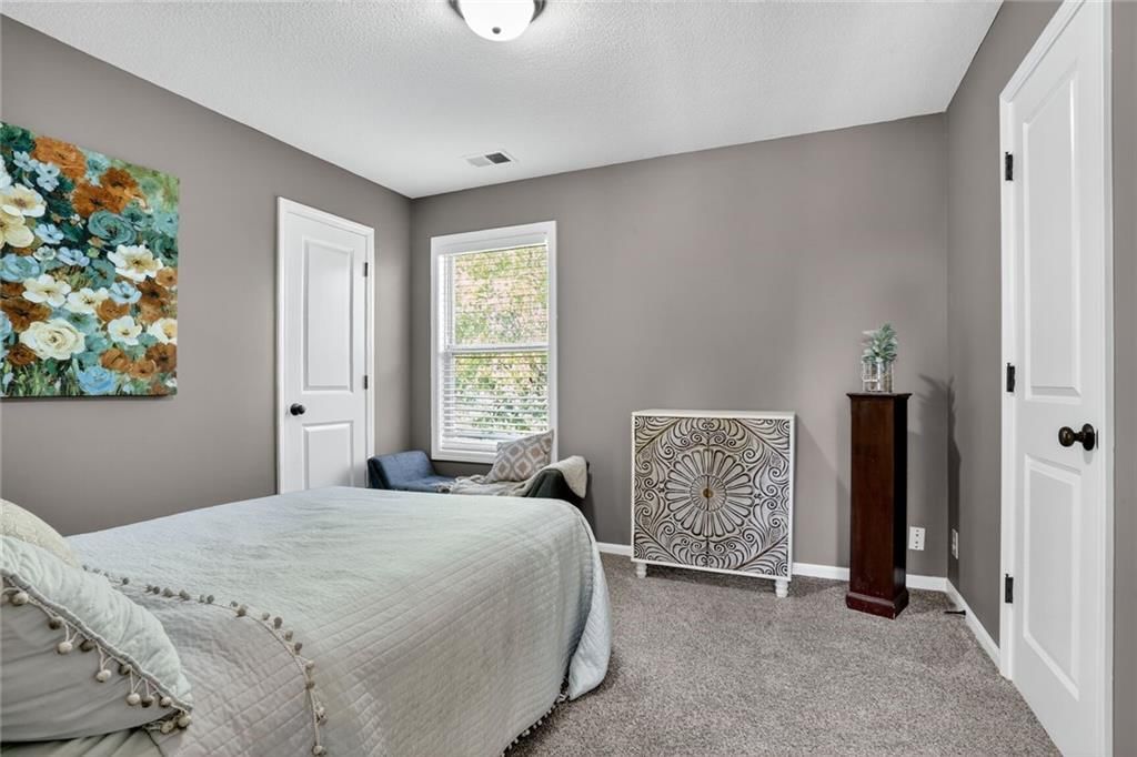 9221 N Garfield Avenue — photo 13