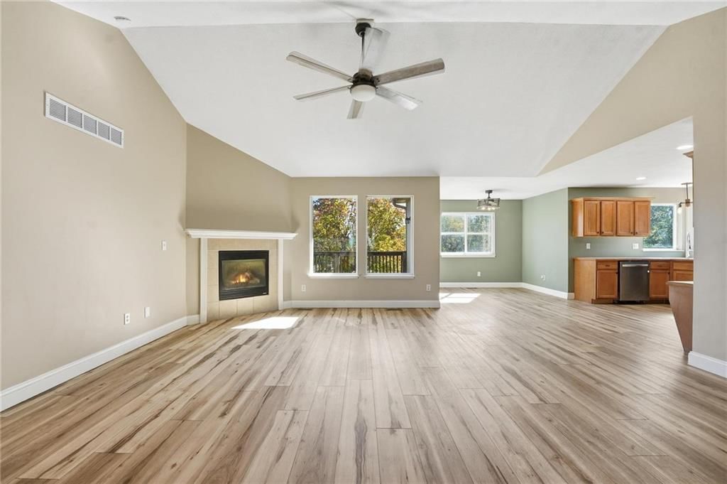 20581 W 201 Street — photo 9