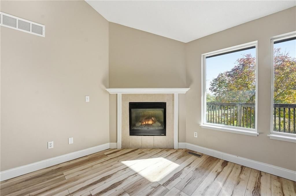 20581 W 201 Street — photo 12