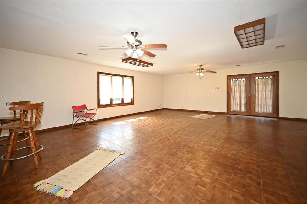 501 N Platte Avenue — photo 46