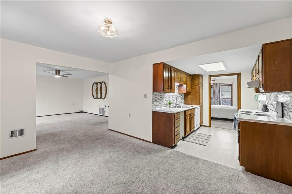 503 N Jenkins Boulevard — photo 10