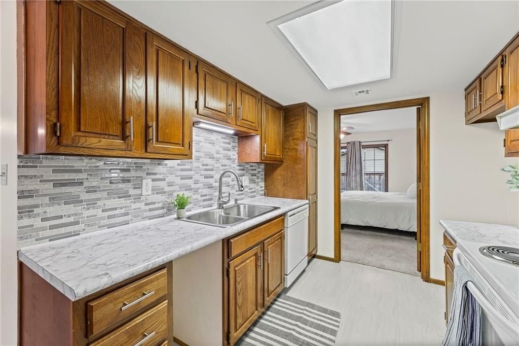 503 N Jenkins Boulevard — photo 11