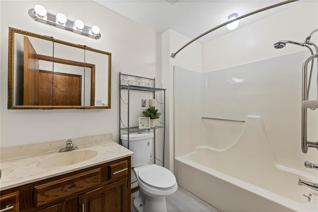 503 N Jenkins Boulevard — photo 22
