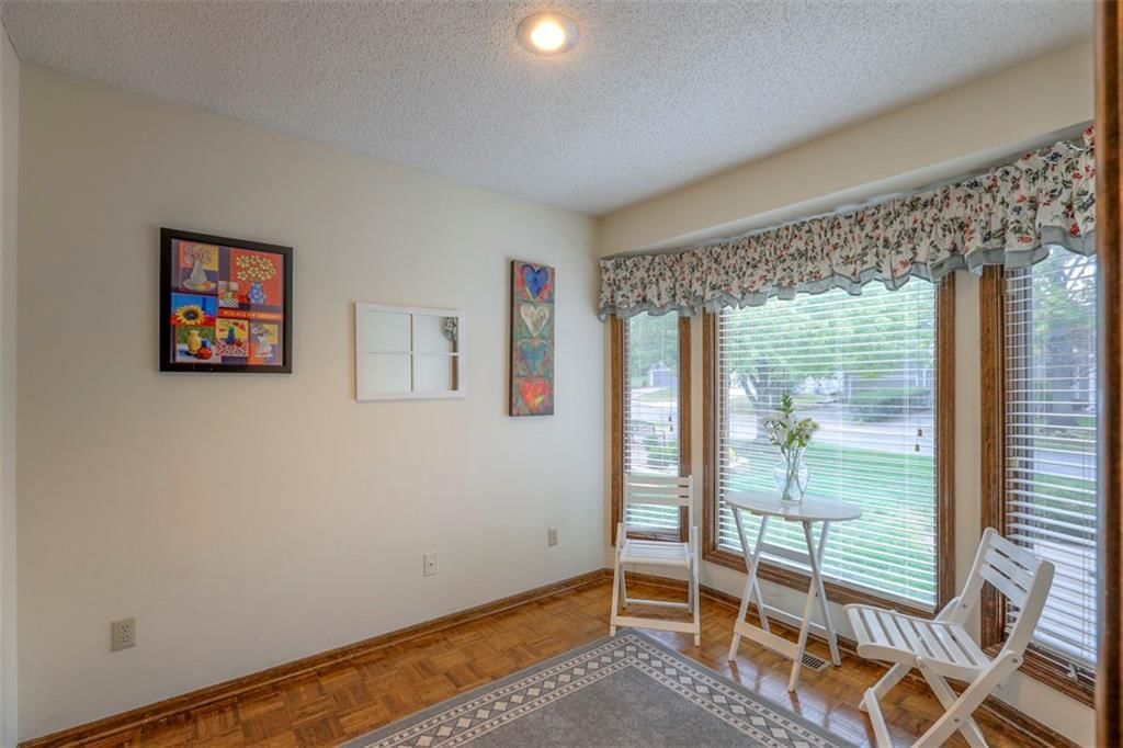 Photo 7 of 39 - 8313 W 120th Street