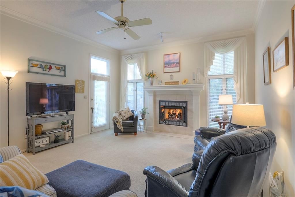 Photo 15 of 39 - 8313 W 120th Street