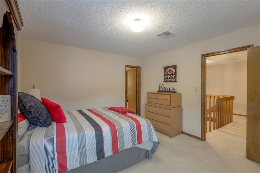 Photo 29 of 39 - 8313 W 120th Street