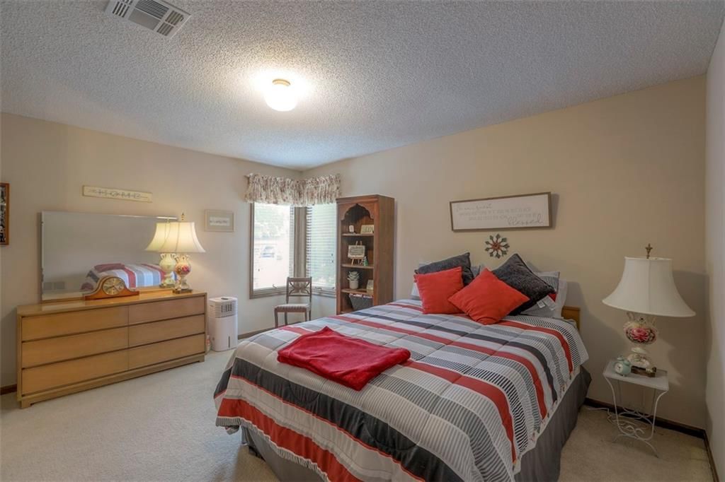 Photo 30 of 39 - 8313 W 120th Street