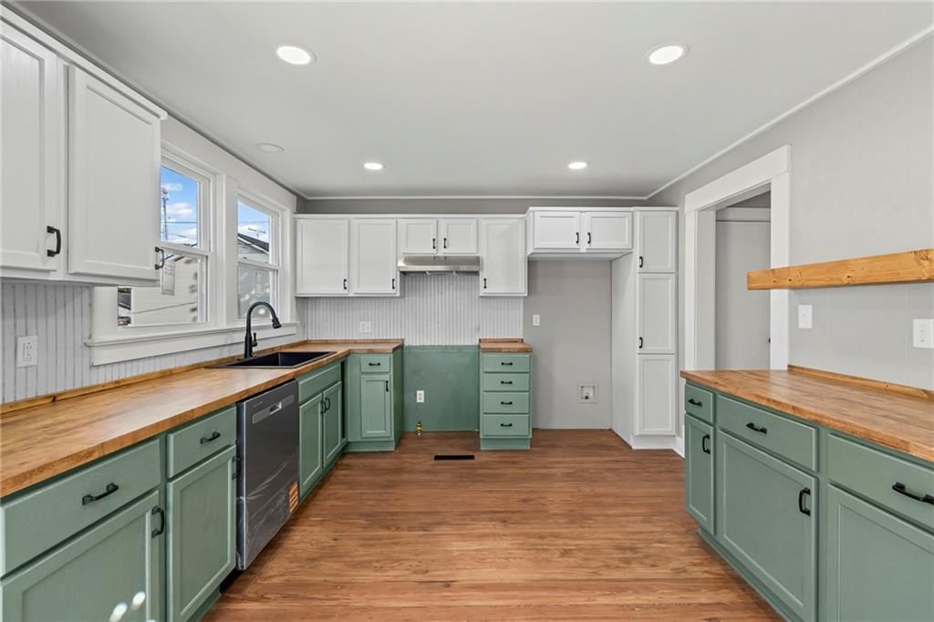 302 S Elm Street — photo 14