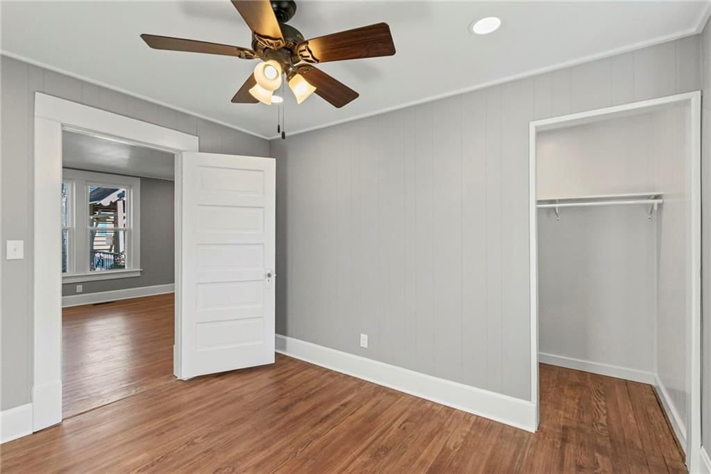302 S Elm Street — photo 16