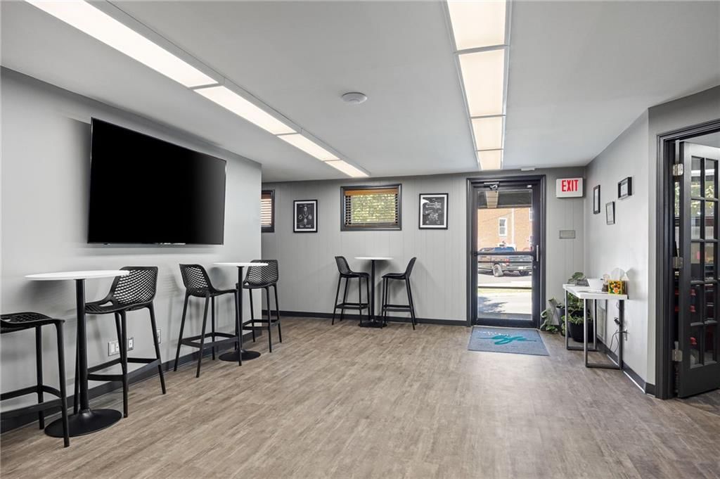 2302 Highly Street — photo 10