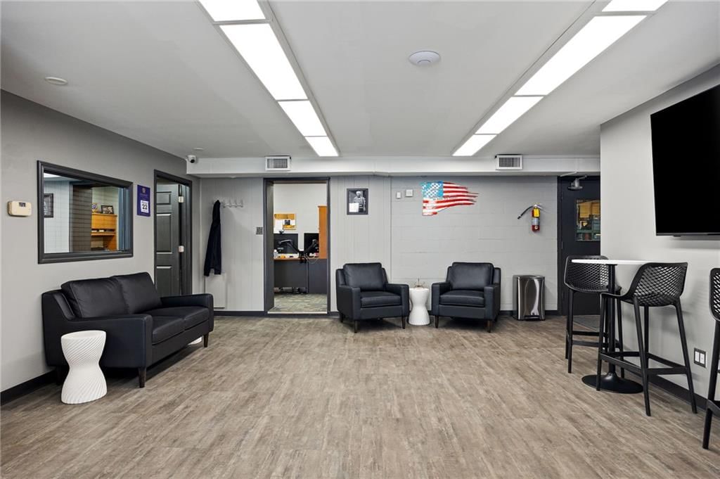 2302 Highly Street — photo 11