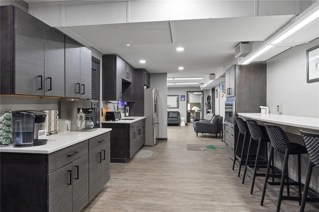 2302 Highly Street — photo 14