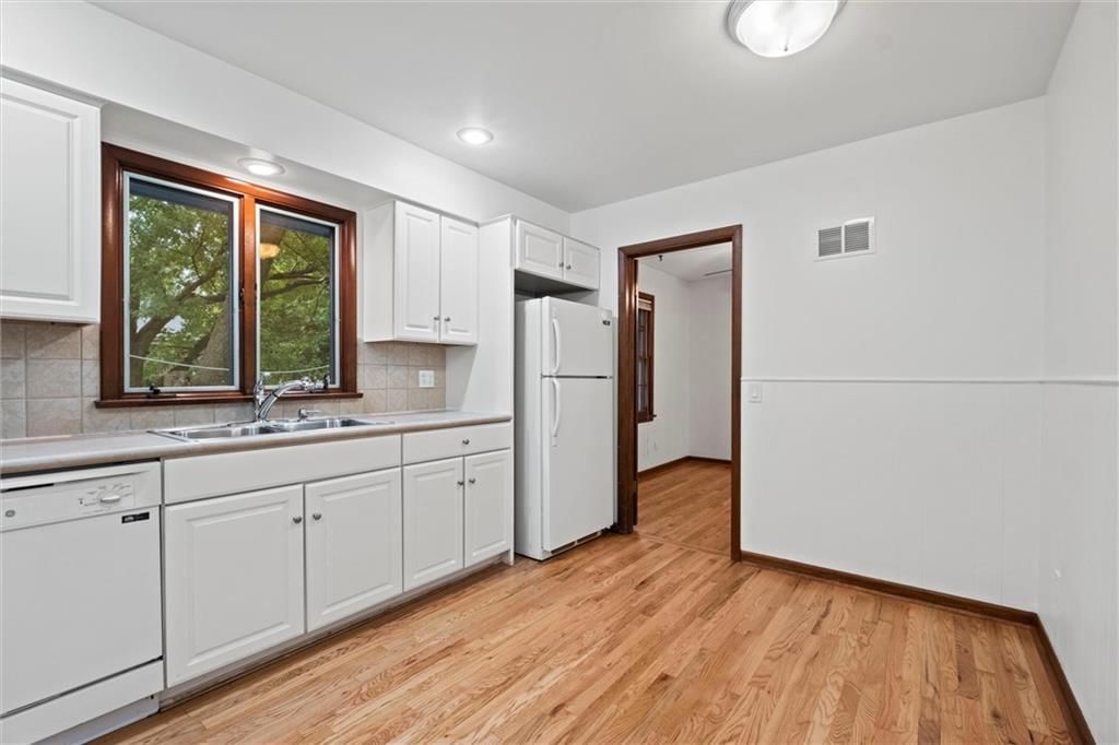 9615 W 92nd Terrace — photo 16