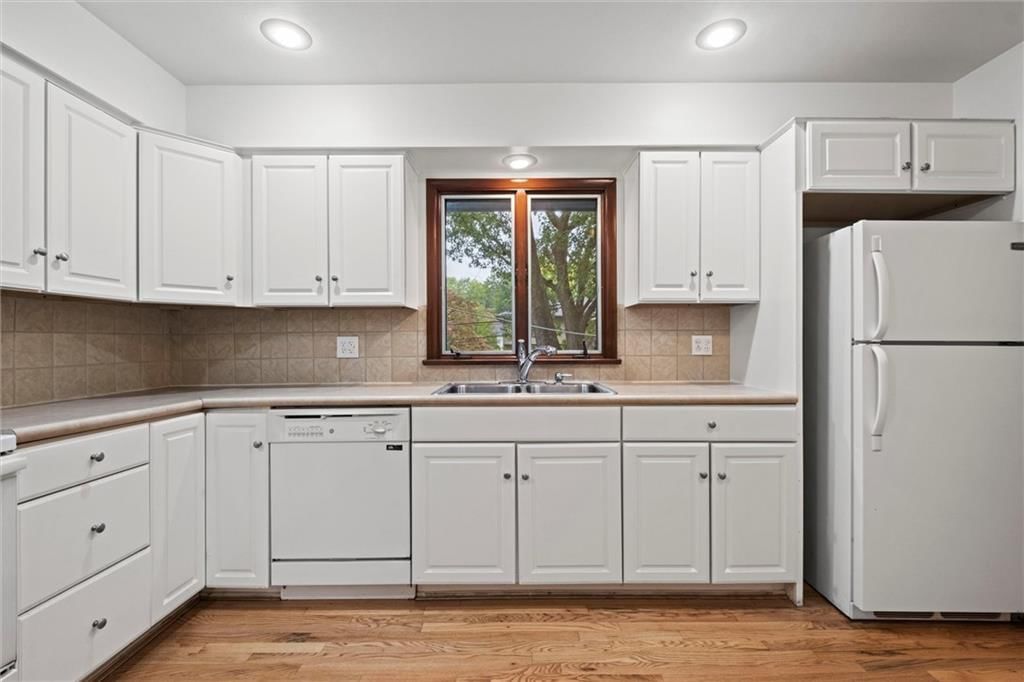9615 W 92nd Terrace — photo 17