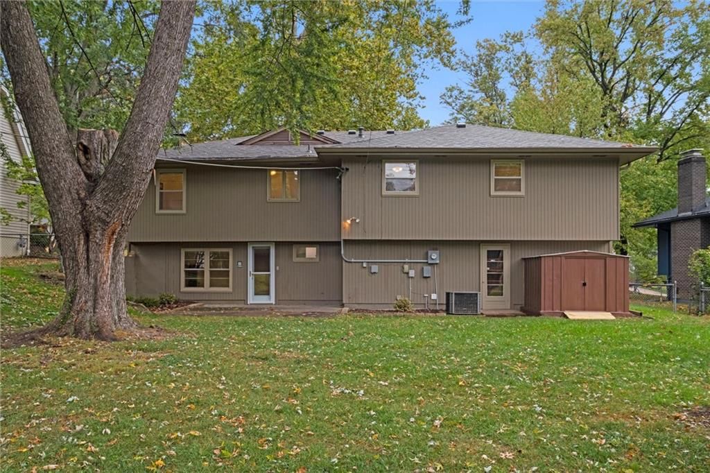 9615 W 92nd Terrace — photo 41
