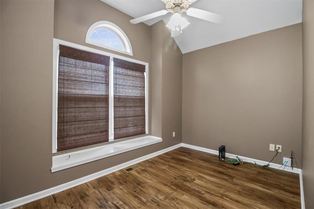 20509 Bogar Circle — photo 8