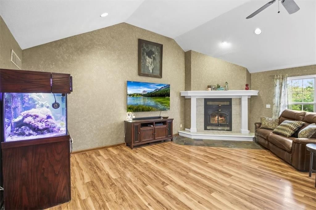 20509 Bogar Circle — photo 10