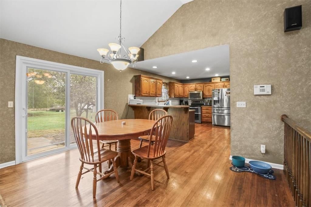 20509 Bogar Circle — photo 11